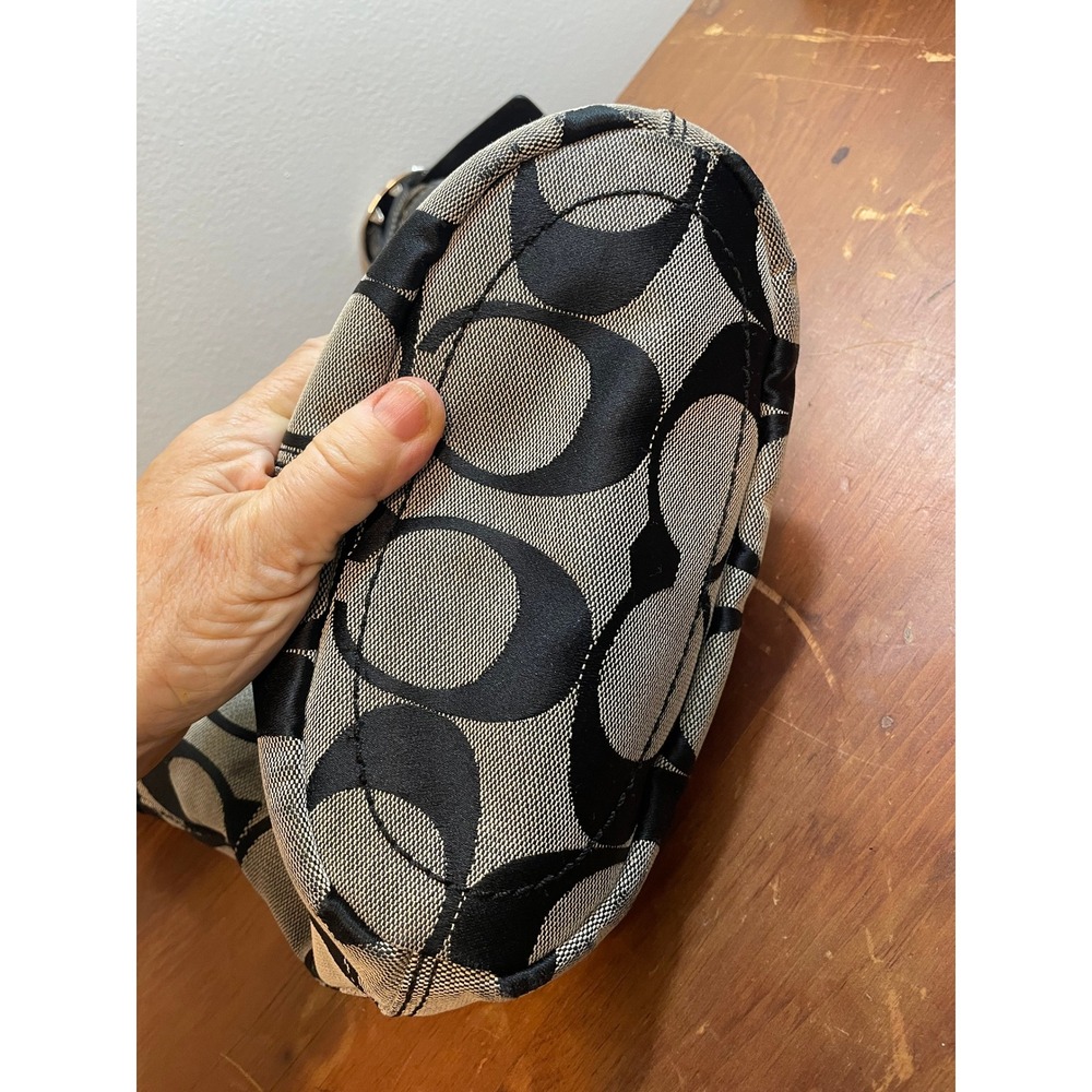 COACH Black & Gray Signature Canvas Leather Trim‎ Hobo Crossbody Bag F13358 GUC - Picture 6 of 11